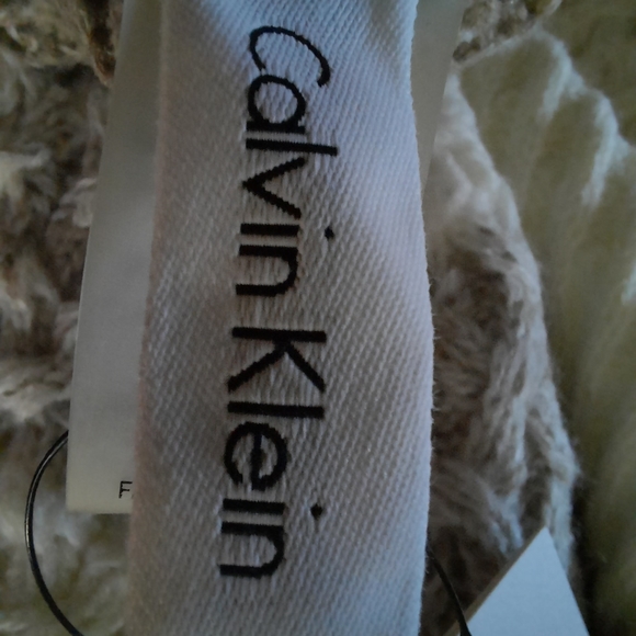 Infinity Scarf Calvin Klein Ombre Basket Stitch NWT - Picture 7 of 11